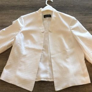 White woman’s blazer size 16